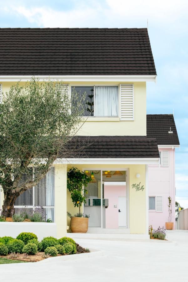 Molly - Boutique * Mollymook